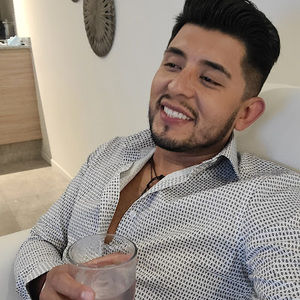 Meet your Posher, Rogelio